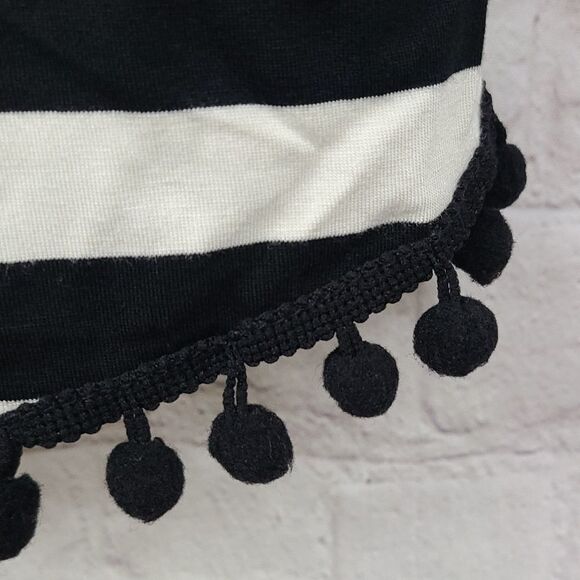 Cable & Gauge Black White Stripe Pom Pom Top Dolman Sleeve Luxe Softness Blouse - Picture 2 of 9